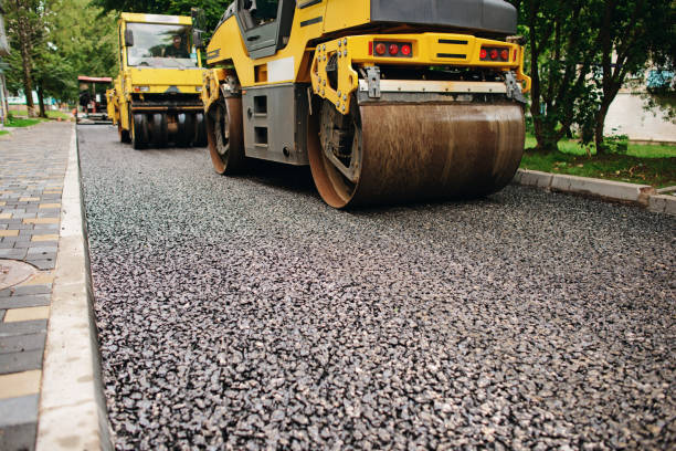 Best Driveway Paving Contractor  in Hanover, MN